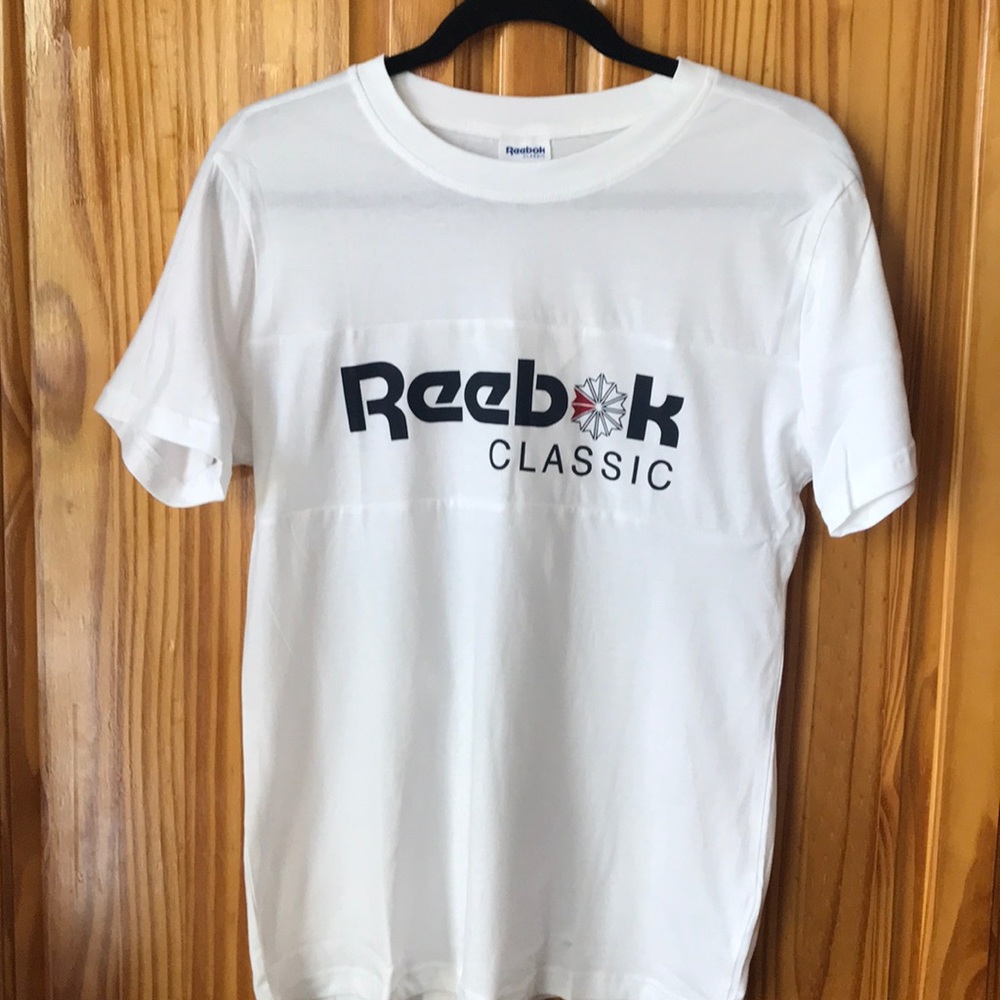 NWT women’s Reebok white tee